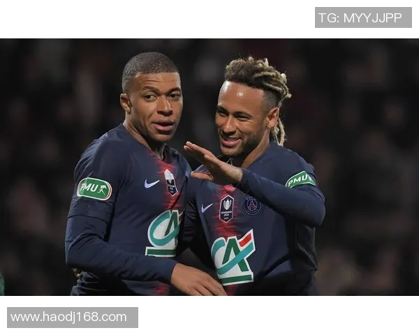 足球明星分享偶像故事与成长经历的精彩视频回顾 足球明星分享偶像故事与成长经历的精彩视频回顾